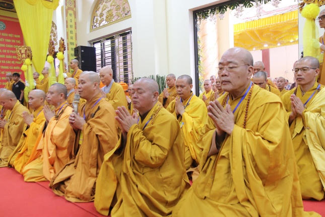 Trang nghiêm lễ nhập kim quan Trưởng lão Hòa thượng Thích Thanh Dục