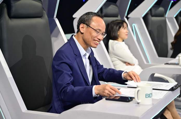 Tiến sĩ Cấn Văn Lực - Chuyên gia Kinh tế trưởng BIDV tham gia Ban Giám khảo của 2 mùa The Moneyverse.