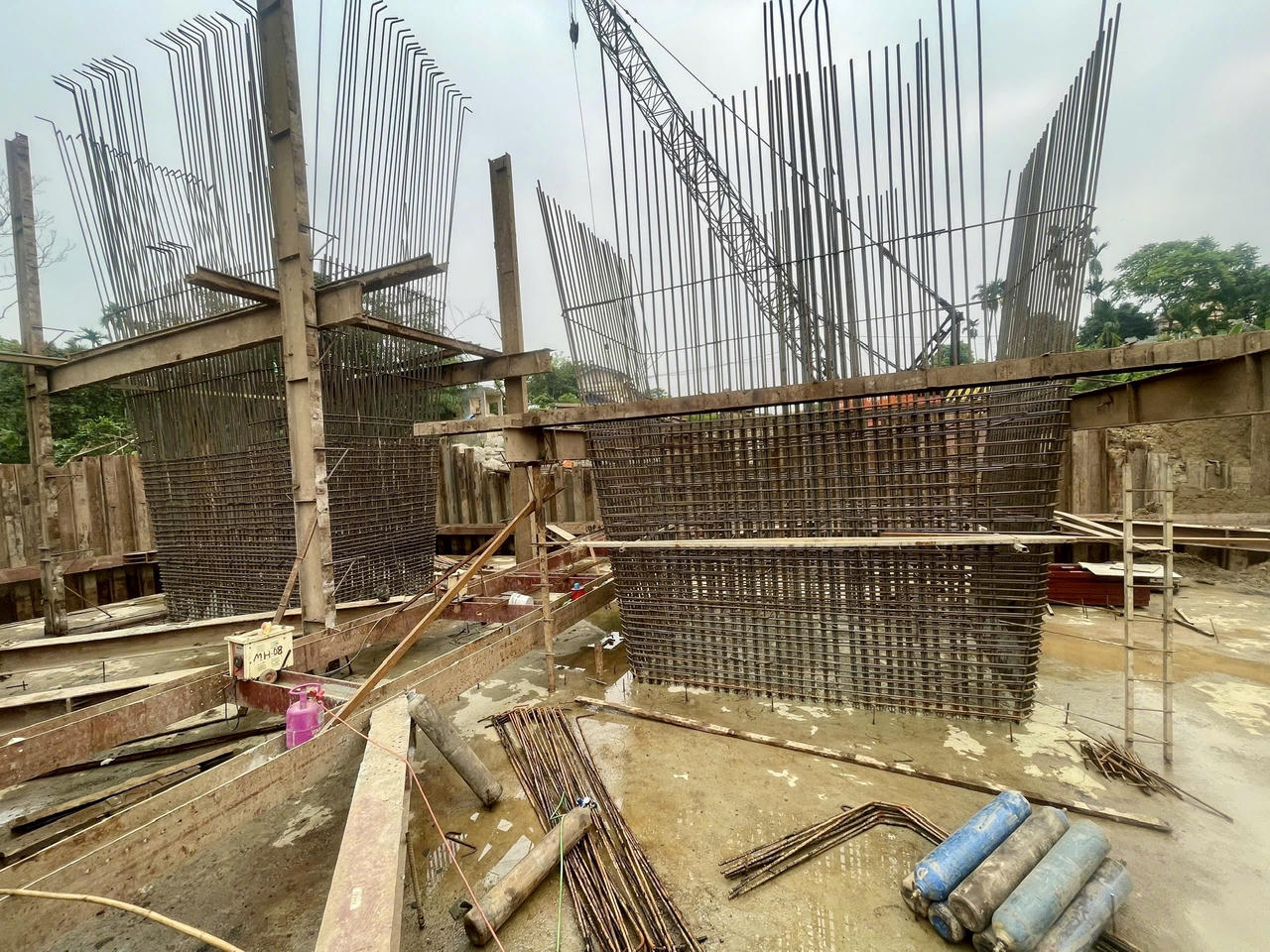 Dự án Cầu Quang Vinh 1, Cầu Quang Vinh 2 và hệ thống đường giao thông đóng vai trò chiến lược, kết nối hai bờ Đông - Tây sông Cầu. (Ảnh: Lê Hanh)