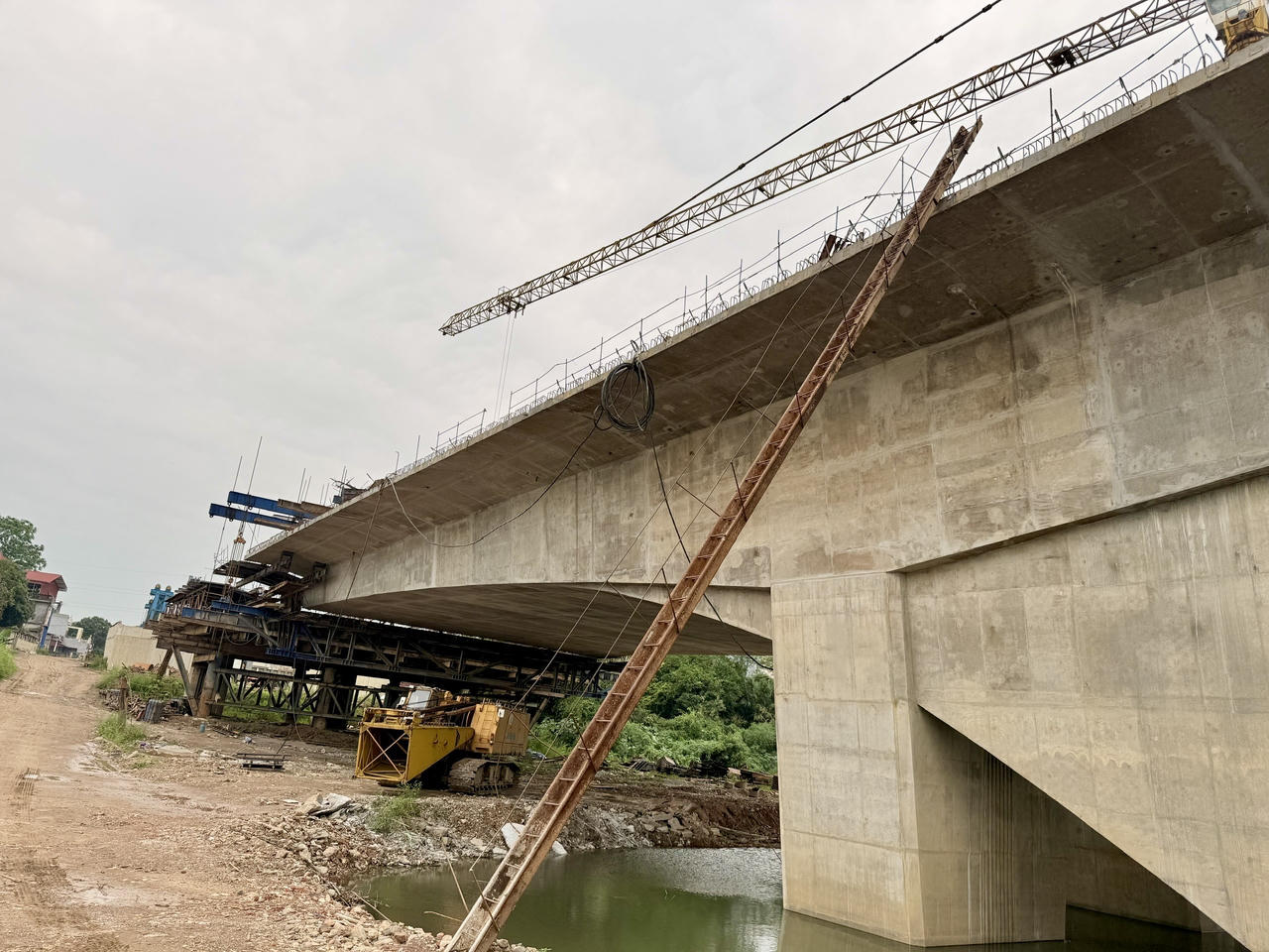 Thái Nguyên đẩy nhanh tiến độ công trình giao thông trọng điểm cầu Quang Vinh, cầu Gia Bảy
