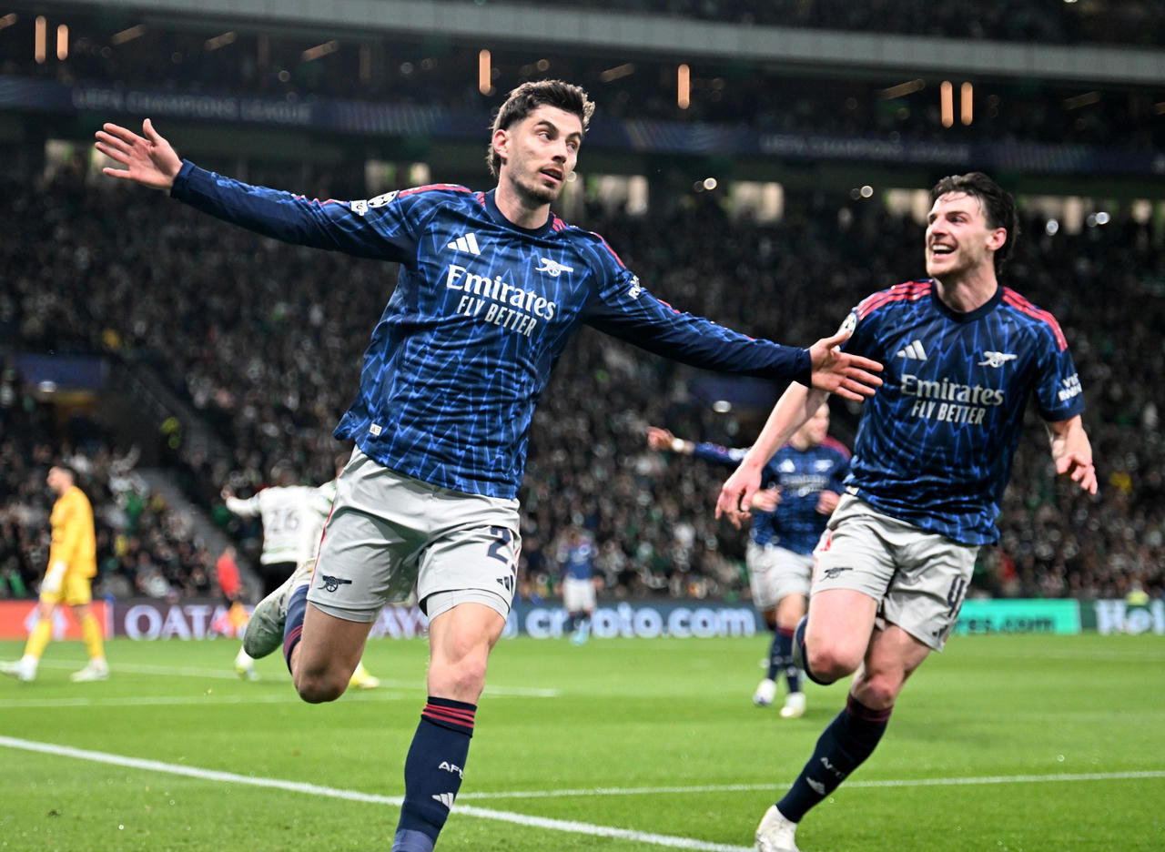 HLV Arteta: "Cuộc đua vô địch đang cân bằng" 