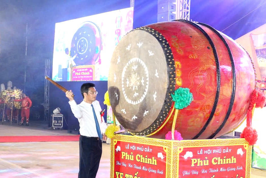Khai mạc Lễ hội Phủ Dầy 2026