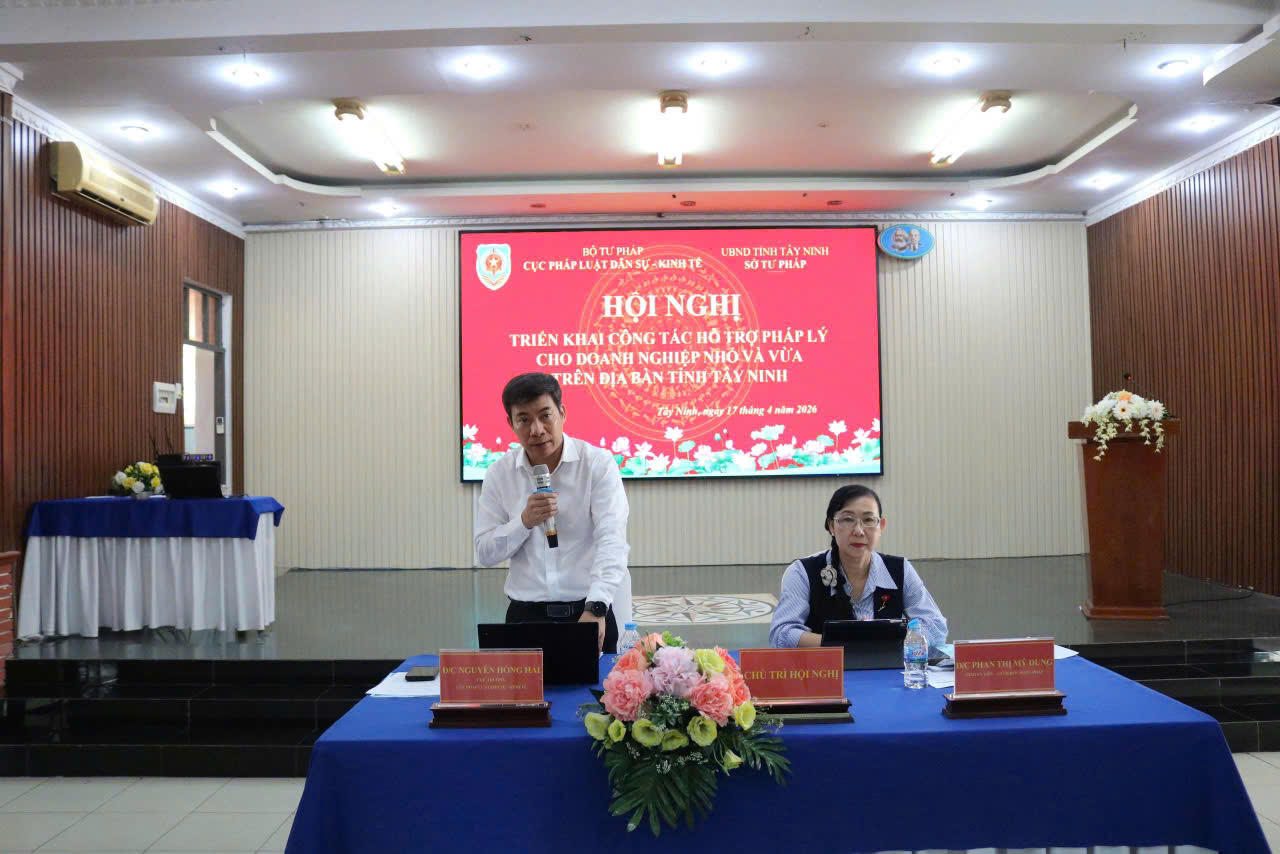 Cục trưởng Cục Pháp luật dân sự - kinh tế Nguyễn Hồng Hải  phát biểu