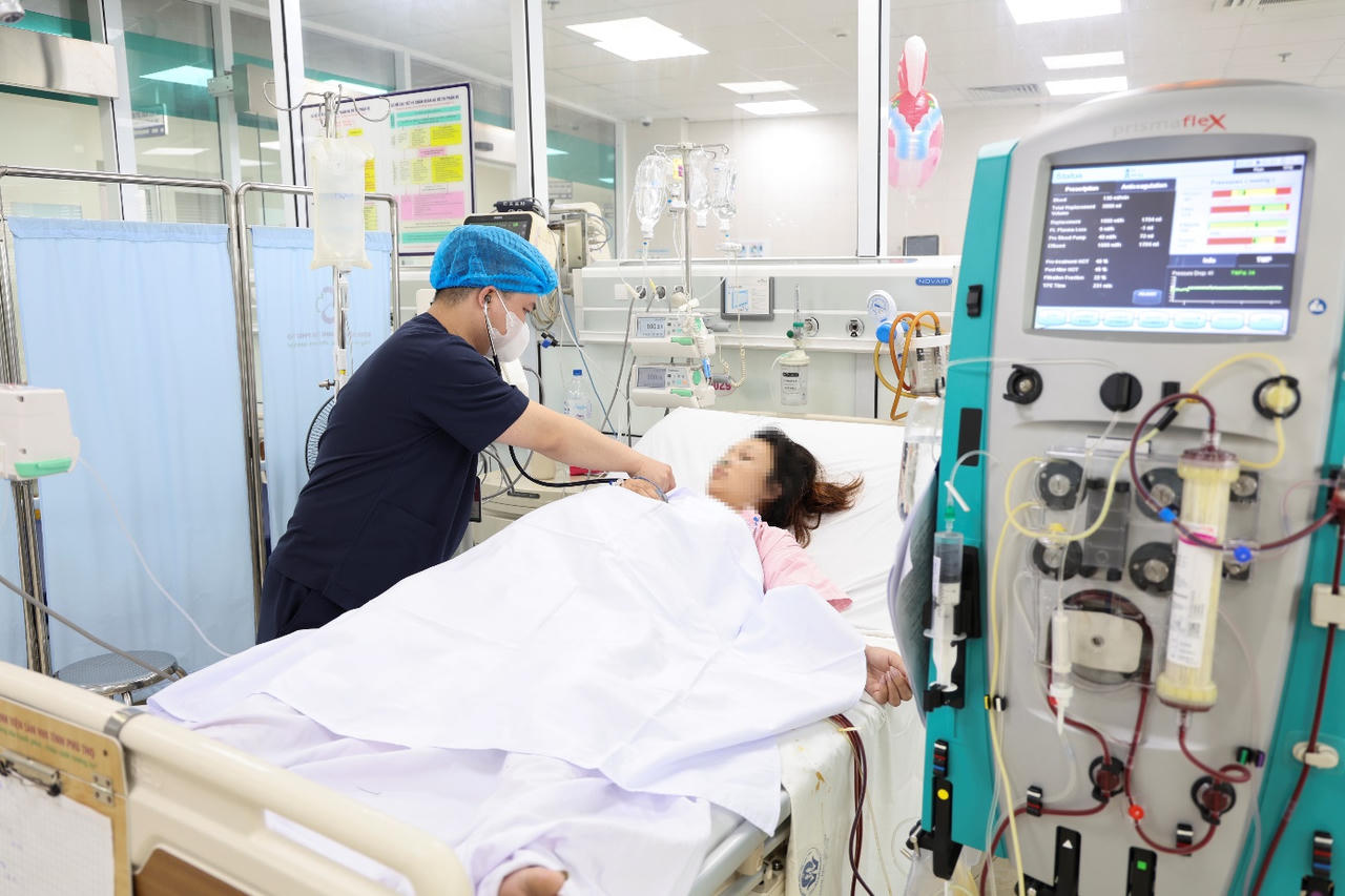 Kịp thời lọc máu giúp thai phụ 34 tuần viêm tụy cấp qua cơn nguy kịch