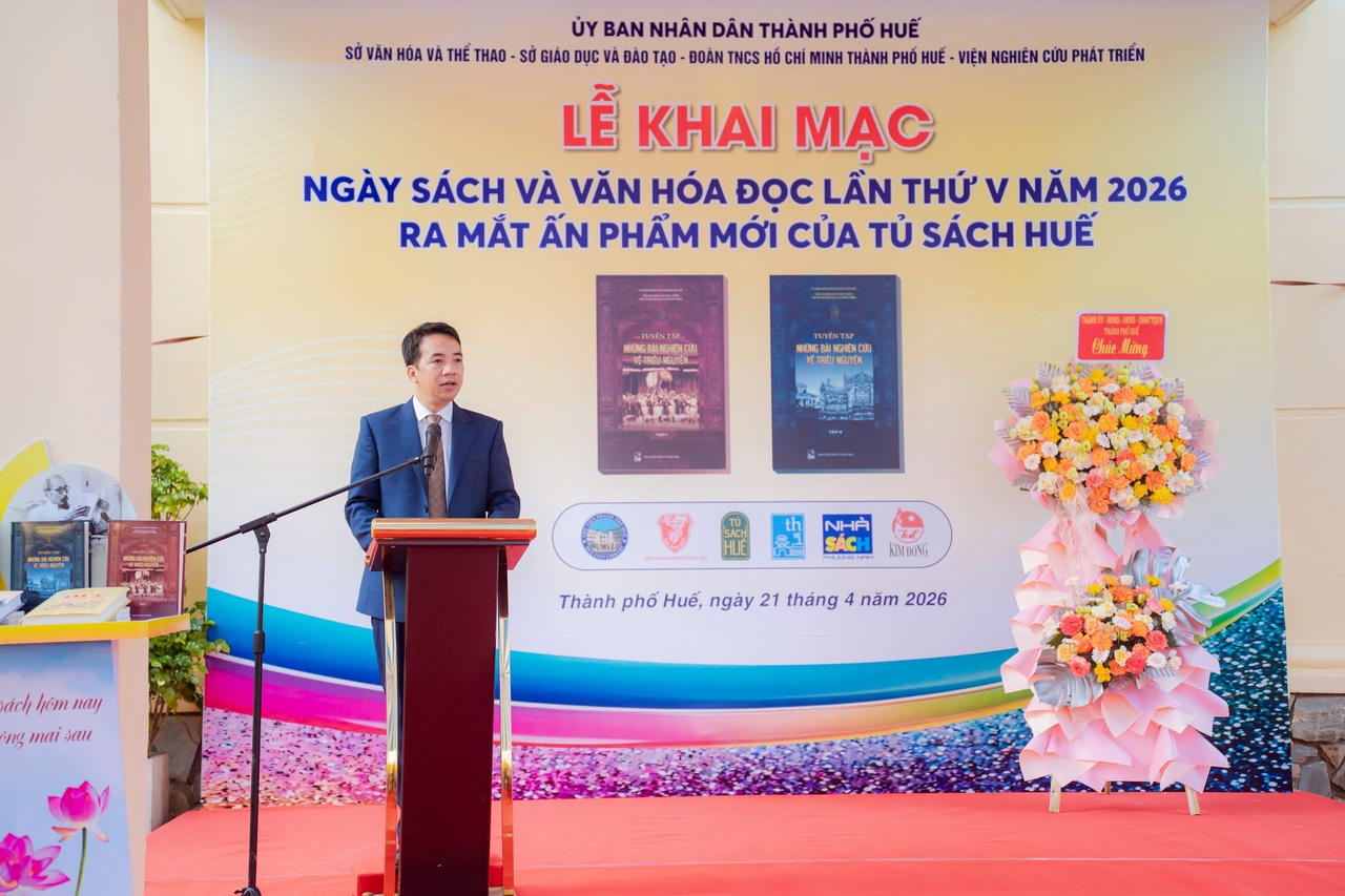 Phó Chủ tịch UBND thành phố Trần Hữu Thùy Giang phát biểu tại lễ khai mạc.