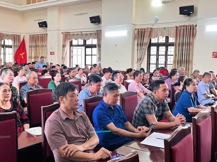 Hàng trăm hội viên nông dân, trong đó có nhiều phụ nữ, đã tham gia các lớp tập huấn về phòng, chống tác hại của thuốc lá tại Lạng Sơn.