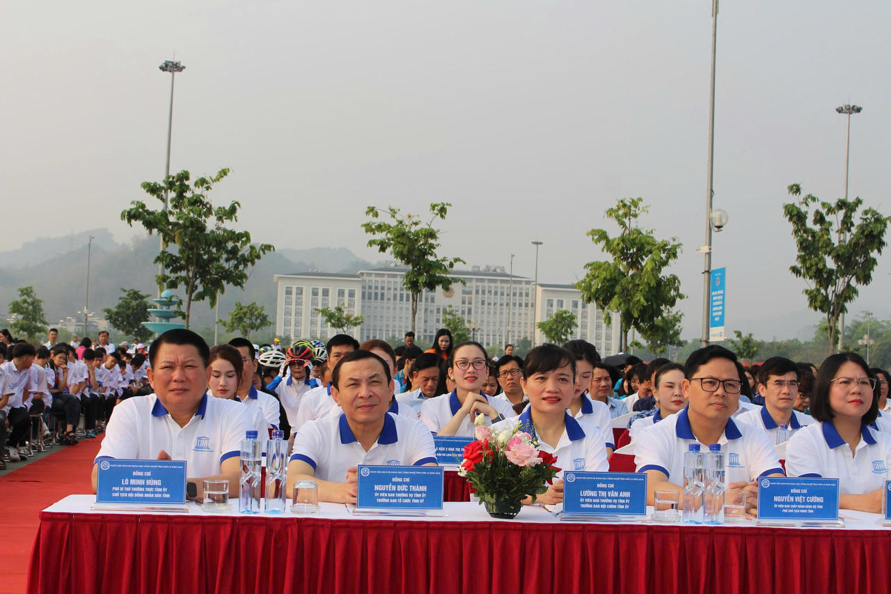 Các đại biểu tham dự&nbsp;Ngày hội Sách và Khoa học Công nghệ tỉnh Sơn La năm 2026.