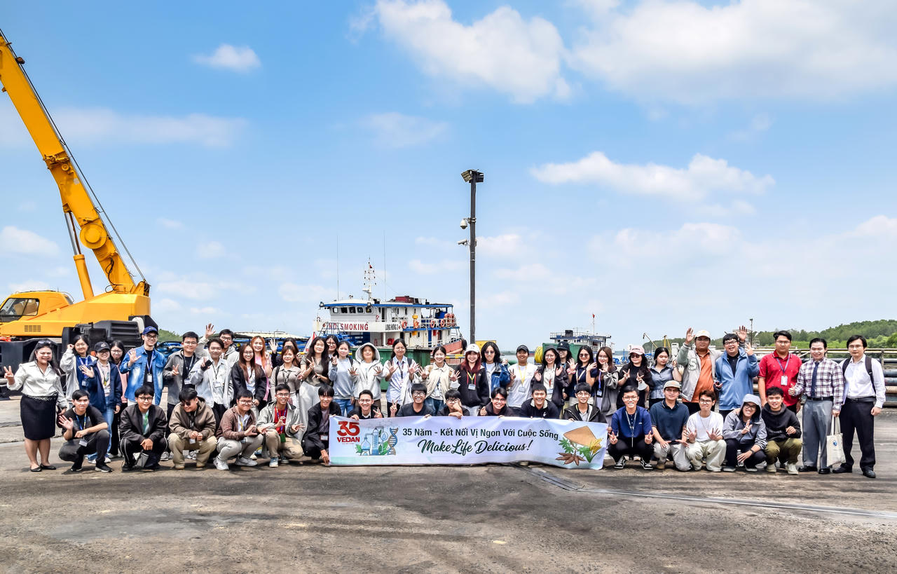 Đại học quốc tế - Đại học Quốc gia TP HCM (khoa Kỹ thuật Hóa học - Môi trường) tham quan Vedan.