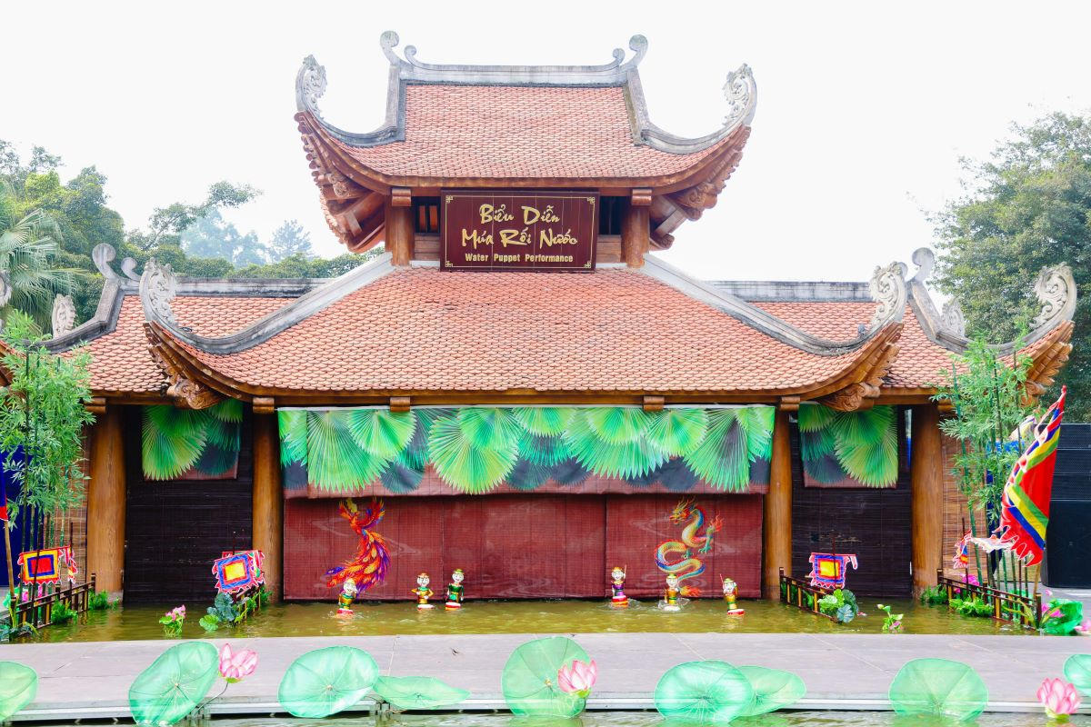 Chương trình do Nghệ sĩ Nhân dân Nguyễn Tiến Dũng – Giám đốc Nhà hát Múa rối Việt Nam dàn dựng. (Ảnh: phutho.gov.vn)