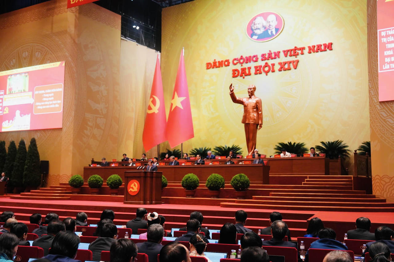 Đại hội XIV nhấn mạnh phải kết hợp hài hòa giữa “xây” và “chống” trong bảo vệ nền tảng tư tưởng của Đảng. (Ảnh trong bài: Vân Anh)