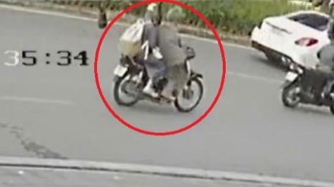 Tìm người phụ nữ điều khiển xe máy gây tai nạn trên đường Nguyễn Khánh Toàn