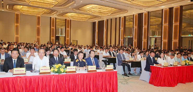 Ninh Bình đối thoại với doanh nghiệp xuất nhập khẩu: Hướng tới tăng trưởng bền vững