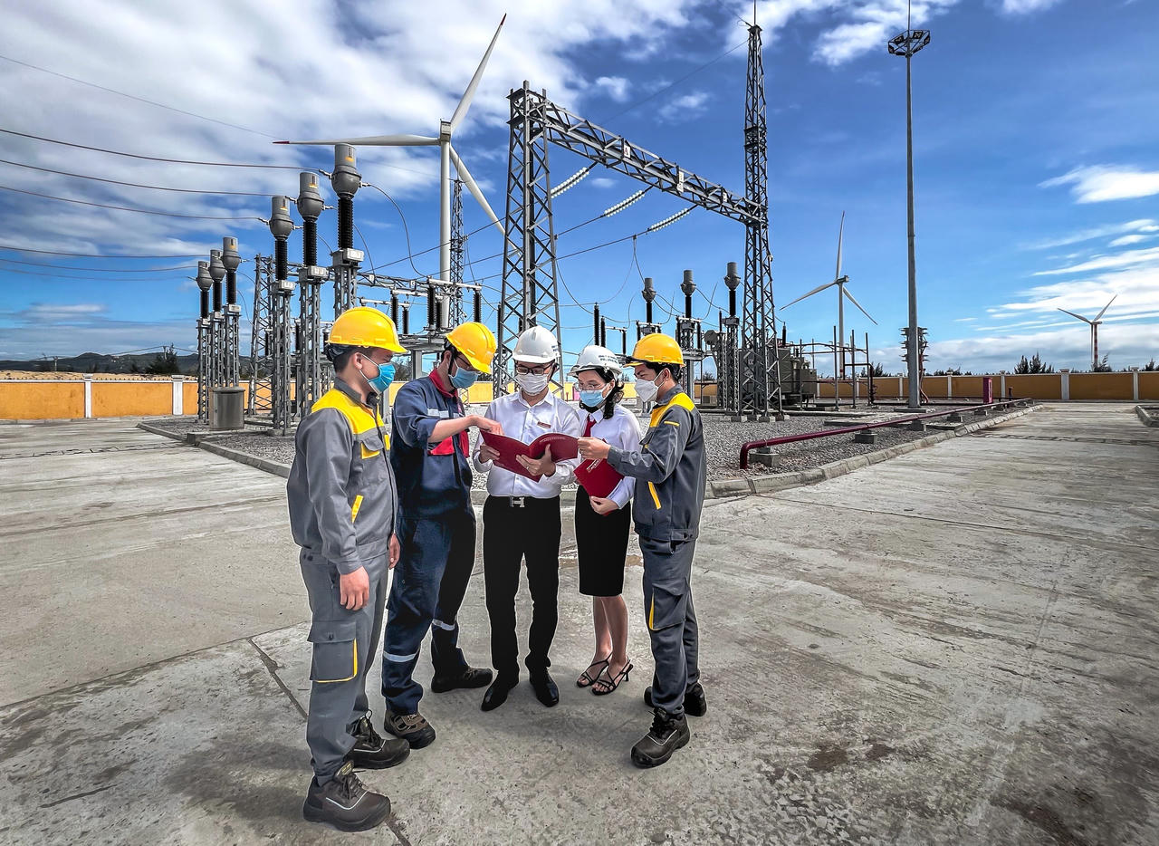 Dòng vốn Agribank đã chảy vào nhiều dự án hạ tầng, năng lượng trọng điểm, hỗ trợ doanh nghiệp Việt nâng cao năng lực vận hành, tăng hiệu quả sản xuất kinh doanh, góp phần thúc đẩy tăng trưởng kinh tế và hiện thực hóa mục tiêu phát triển đất nước trong kỷ nguyên mới