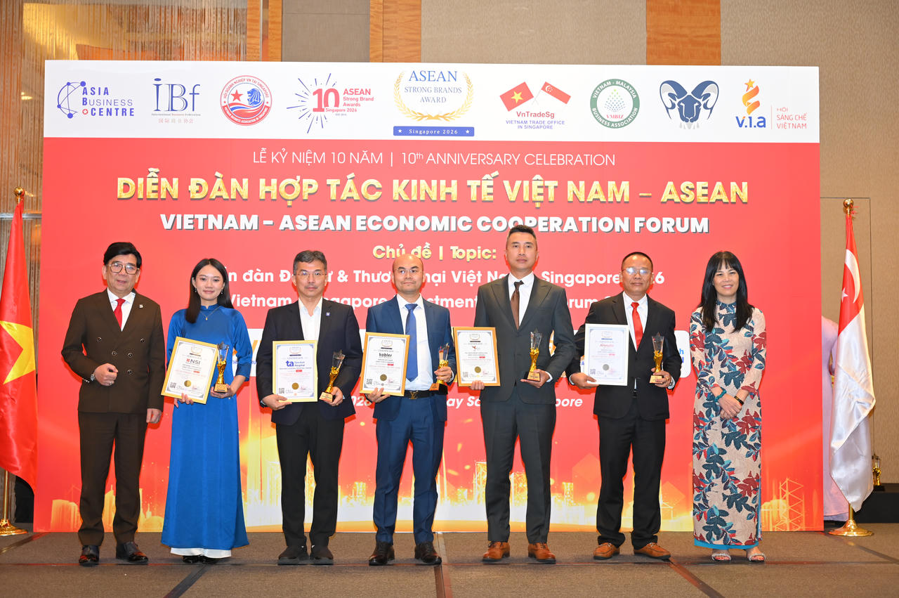TL Invest được vinh danh trong hạng mục "Top 5 Thương hiệu mạnh ASEAN 2026" tại Singapore (Ảnh: BTC).
