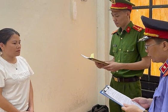 Nữ giám đốc lừa hàng trăm triệu đồng của người muốn đi nước ngoài lao động