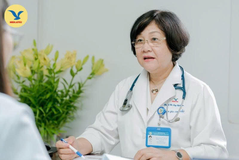 Người dân an tâm thăm khám các bệnh lý hô hấp tại Hệ thống Y tế MEDLATEC 