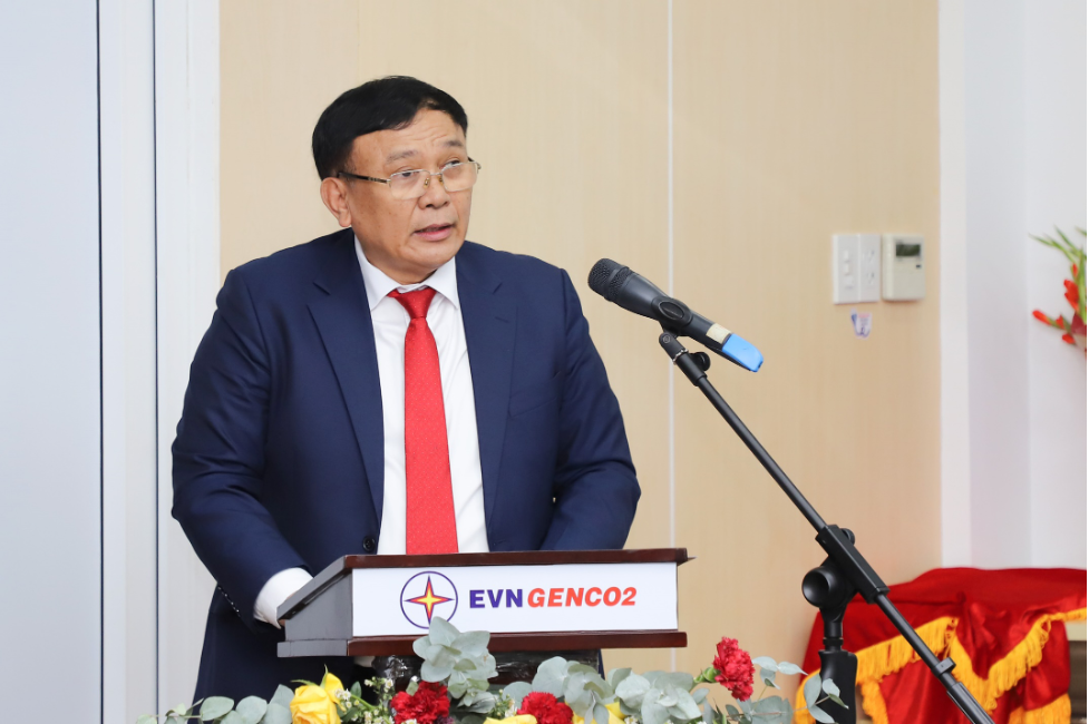 Ông Trần Phú Thái – Bí thư Đảng ủy, Chủ tịch HĐQT phát biểu giao nhiệm vụ.