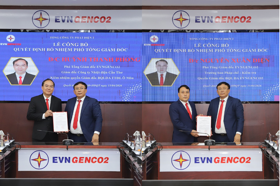 Ông Trần Phú Thái – Bí thư Đảng ủy, Chủ tịch HĐQT trao Quyết định bổ nhiệm cho các Phó Tổng Giám đốc. Ảnh: Kiều Anh