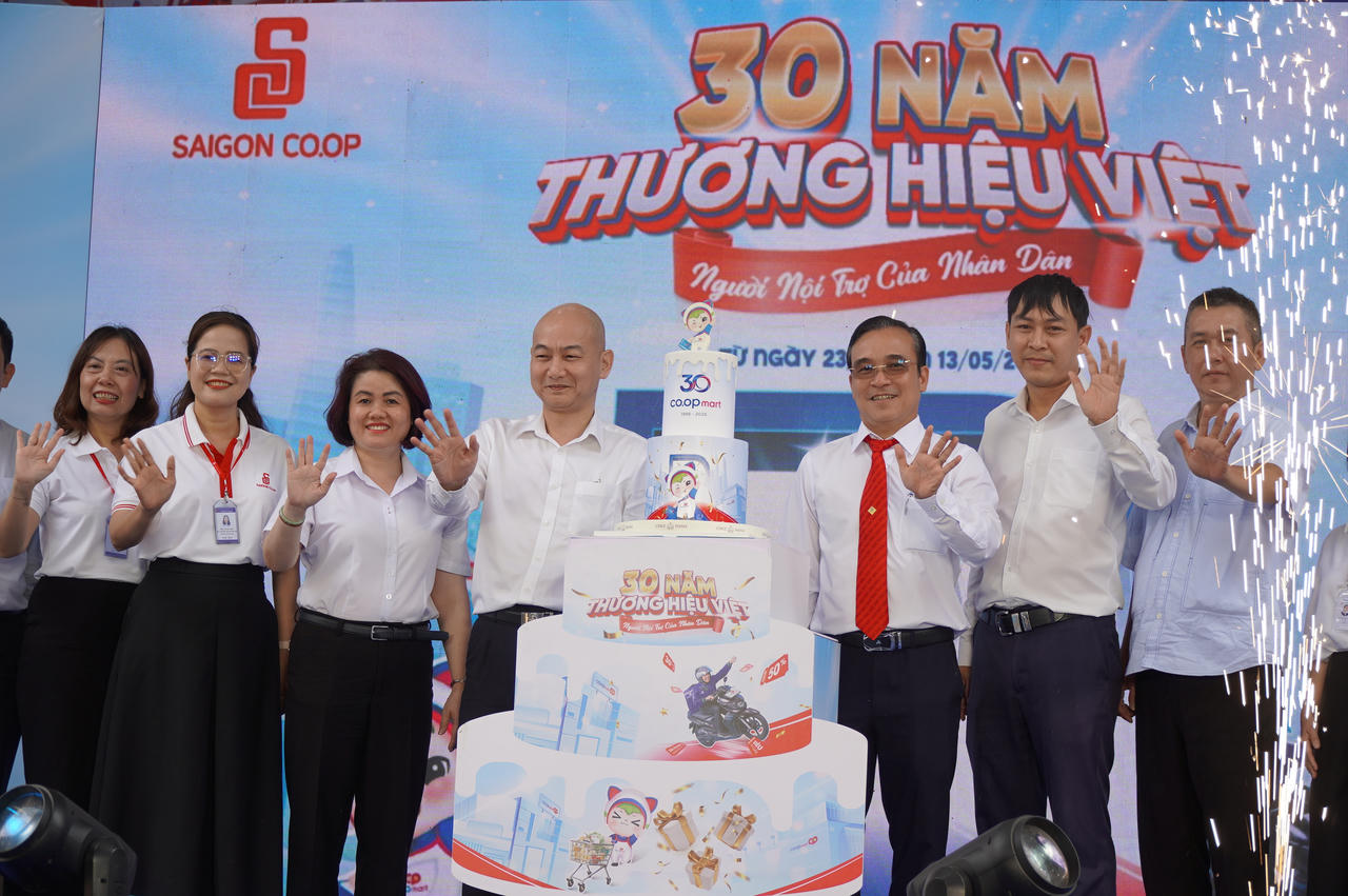 Ra mắt túi môi trường phiên bản giới hạn kỷ niệm 30 năm Co.opmart