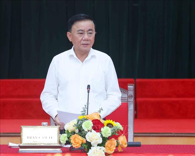 Quyết liệt triển khai nhiệm vụ, giải pháp để đạt tăng trưởng "2 con số"