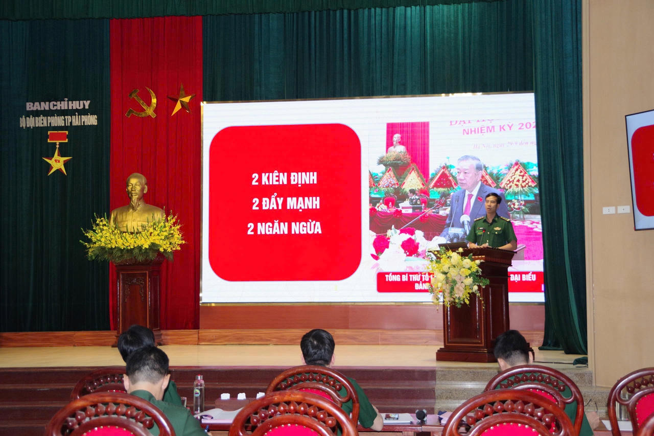 Hội thi quy tụ 19 thí sinh tiêu biểu là các báo cáo viên, tuyên truyền viên đến từ các đơn vị trong Bộ đội Biên phòng TP. 