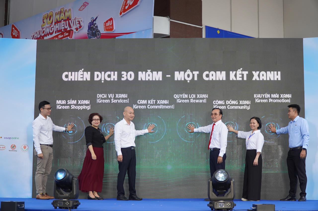 Ra mắt túi môi trường phiên bản giới hạn kỷ niệm 30 năm Co.opmart