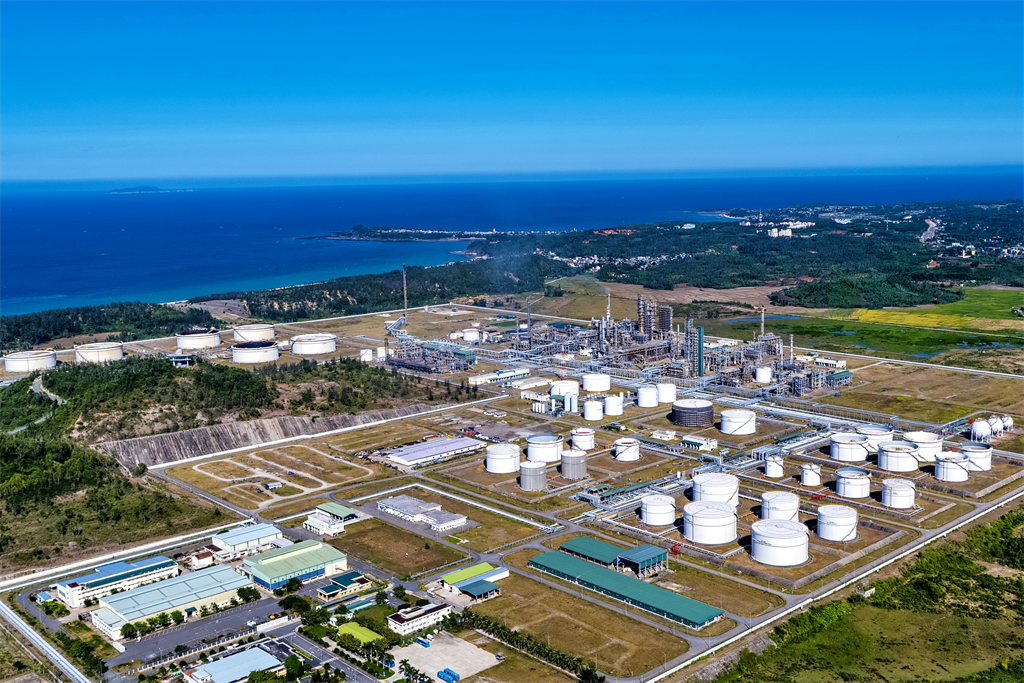 Nhà máy lọc dầu Dung Quất của BSR.