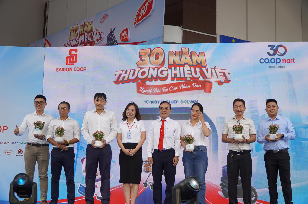 Ra mắt túi môi trường phiên bản giới hạn kỷ niệm 30 năm Co.opmart