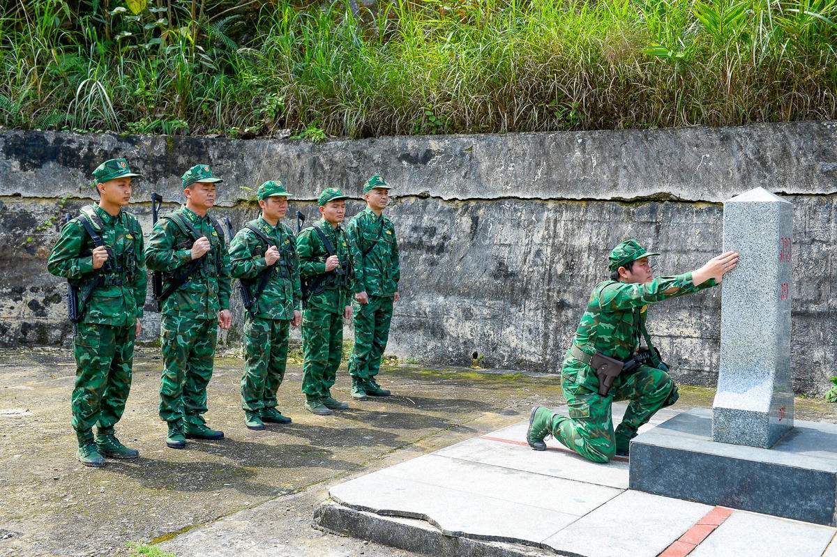 BĐBP Thanh Hóa tăng cường tuần tra, kiểm soát đường biên, cột mốc.