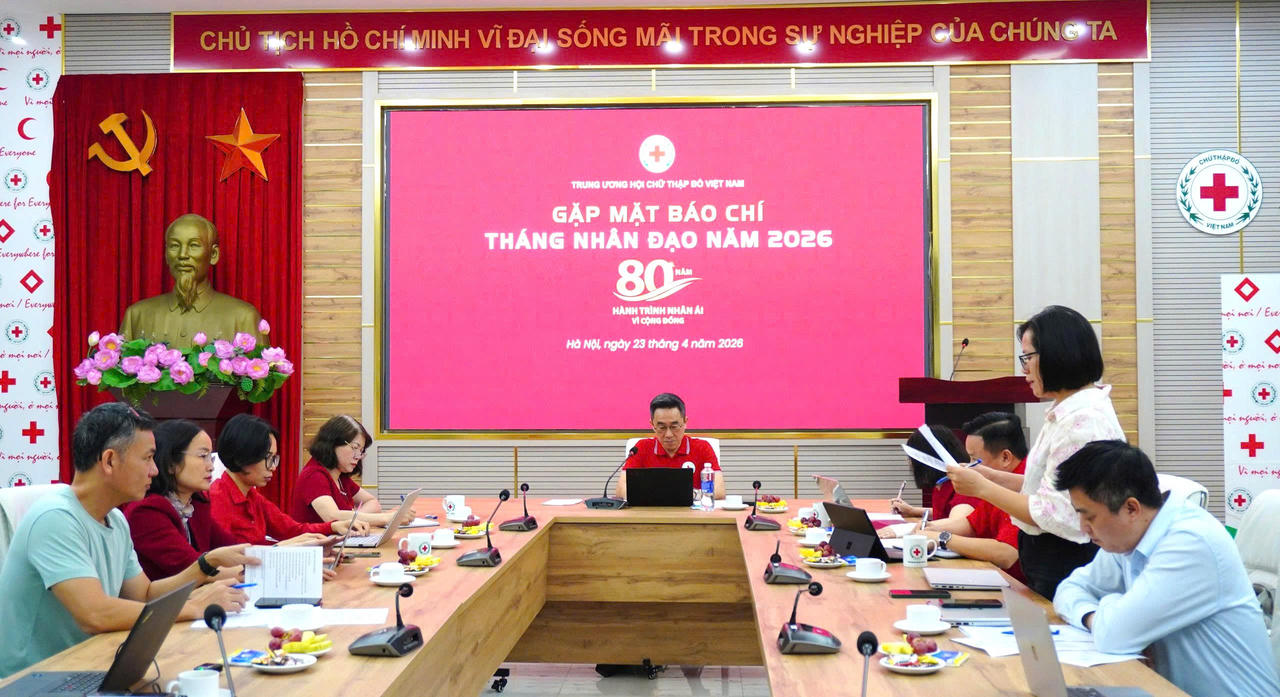 Quang cảnh buổi họp báo.