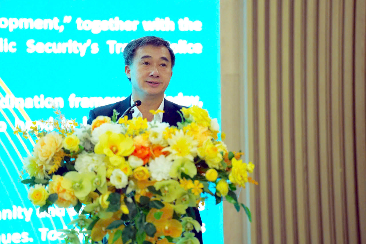 Thứ trưởng Bộ Y tế - ông Trần Văn Thuấn phát biểu tại sự kiện, nhấn mạnh vai trò hợp tác liên ngành trong việc thúc đẩy phát triển bền vững.