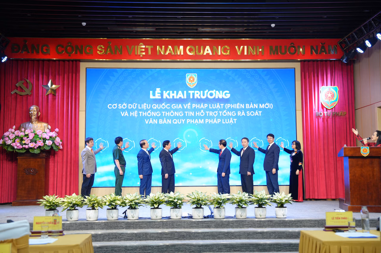 Khai trương Cơ sở dữ liệu quốc gia về pháp luật phiên bản mới