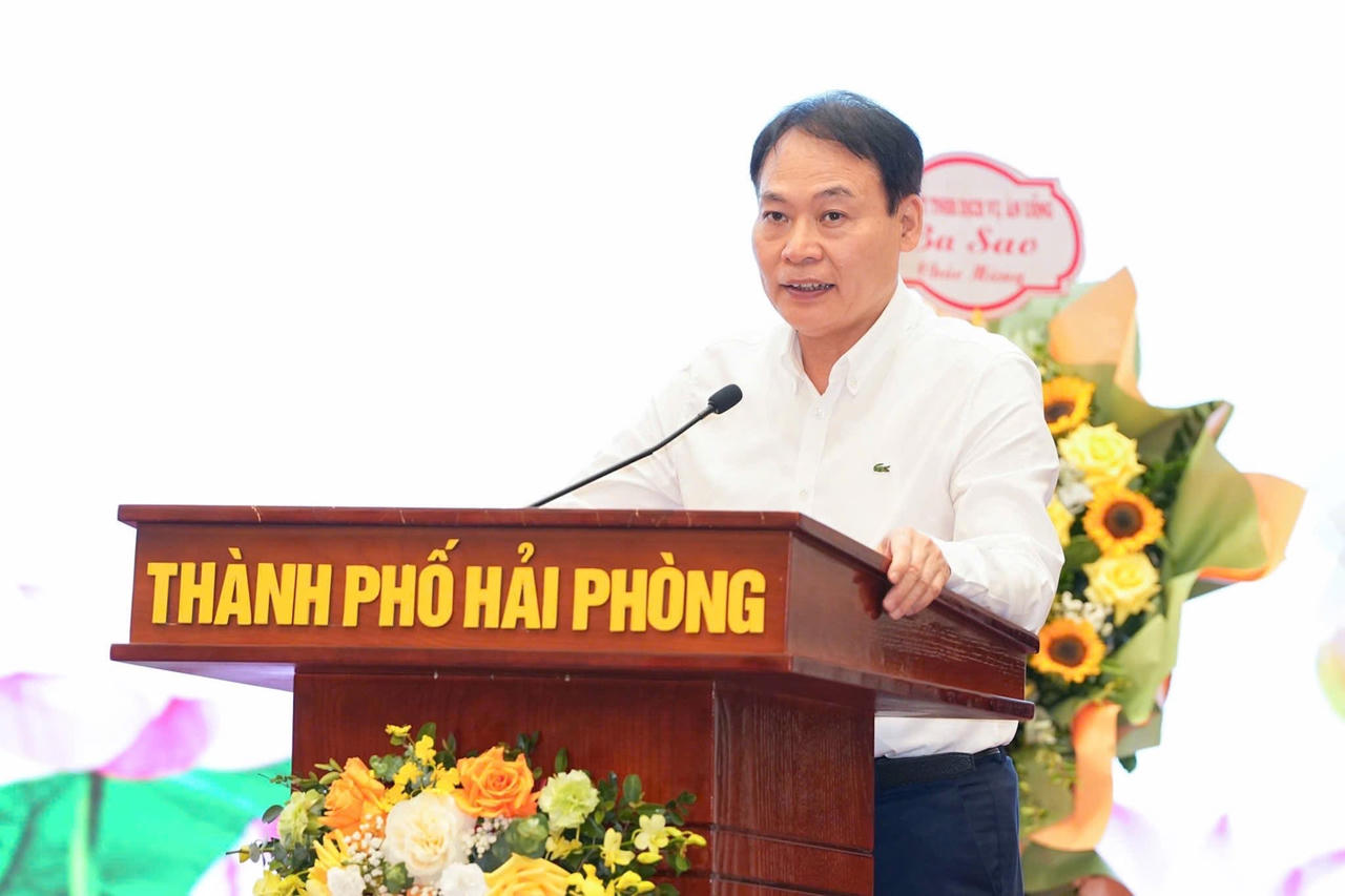 Giám đốc Sở Y tế Hải Phòng Lê Minh Quang phát biểu tại hội nghị.