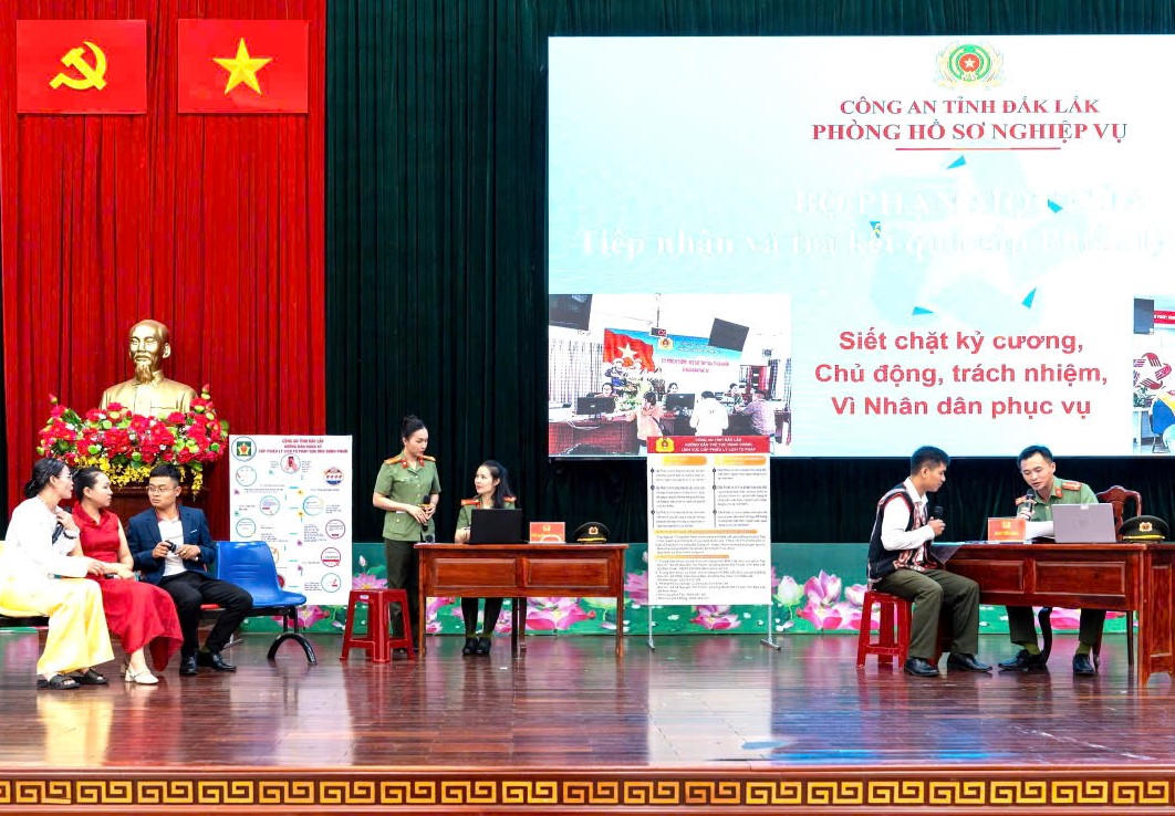 Hội thi tuyên truyền viên giỏi Công an tỉnh Đắk Lắk