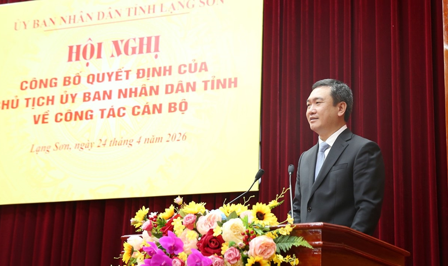 Chủ tịch UBND tỉnh Lạng Sơn Nguyễn Cảnh Toàn phát biểu giao nhiệm vụ.