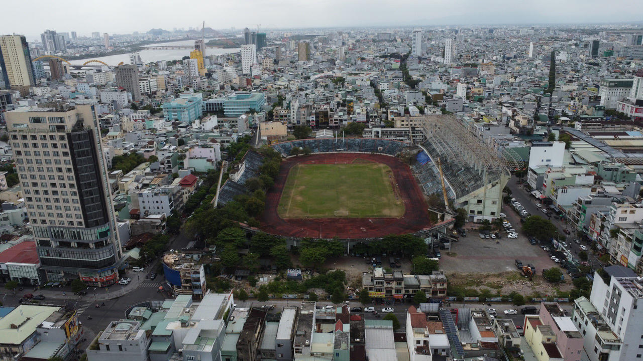 Sân vận động Chi Lăng có diện tích hơn 55.000m2 nằm ở trung tâm thành phố Đà Nẵng