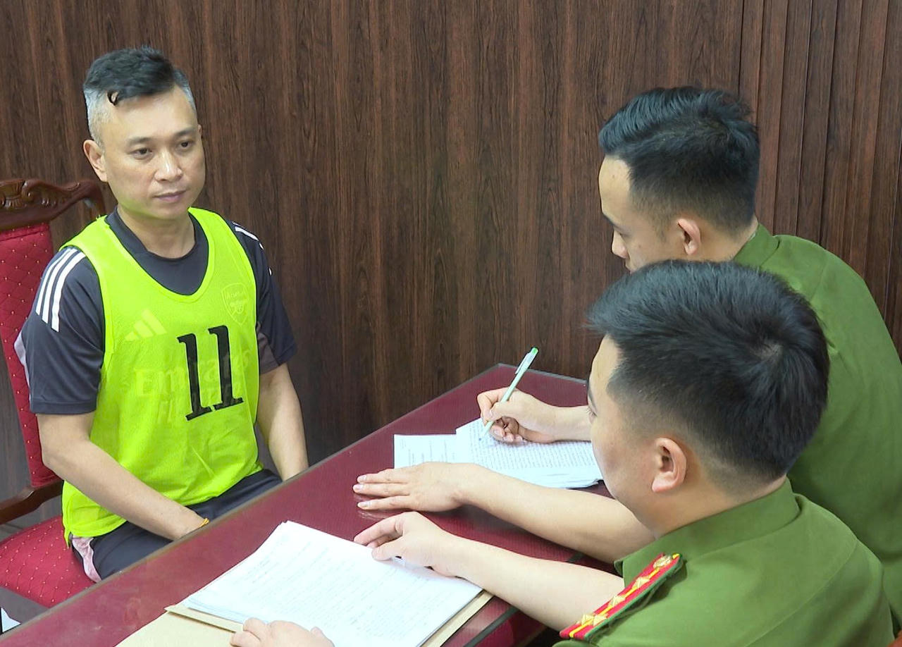 Đối tượng Đào Anh Dũng chủ mưu, cầm đầu đường dây.