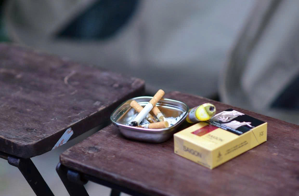 Đề xuất cho doanh nghiệp tự đặt in tem điện tử rượu, thuốc lá từ năm 2027