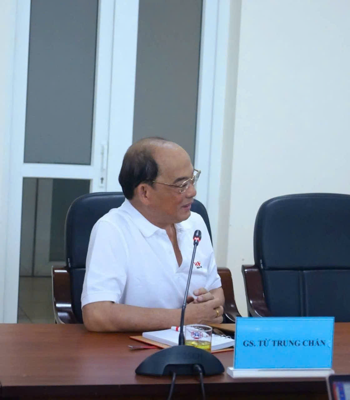 GS Tử Trung Chấn tại hội nghị