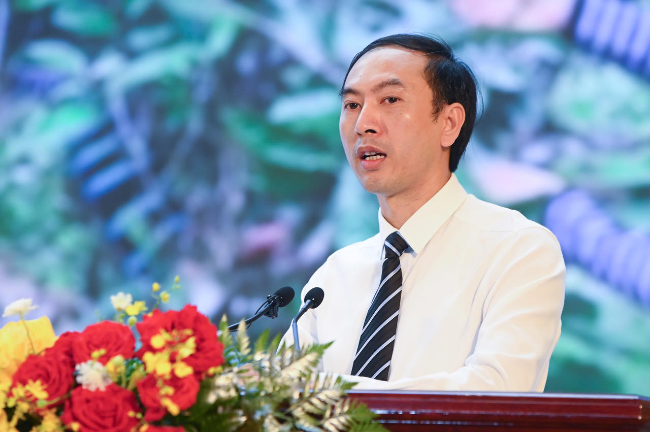 Ông Nguyễn Thành Đồng - Phó Giám đốc Sở NNMT tỉnh Lai Châu thông tin tại hội nghị.