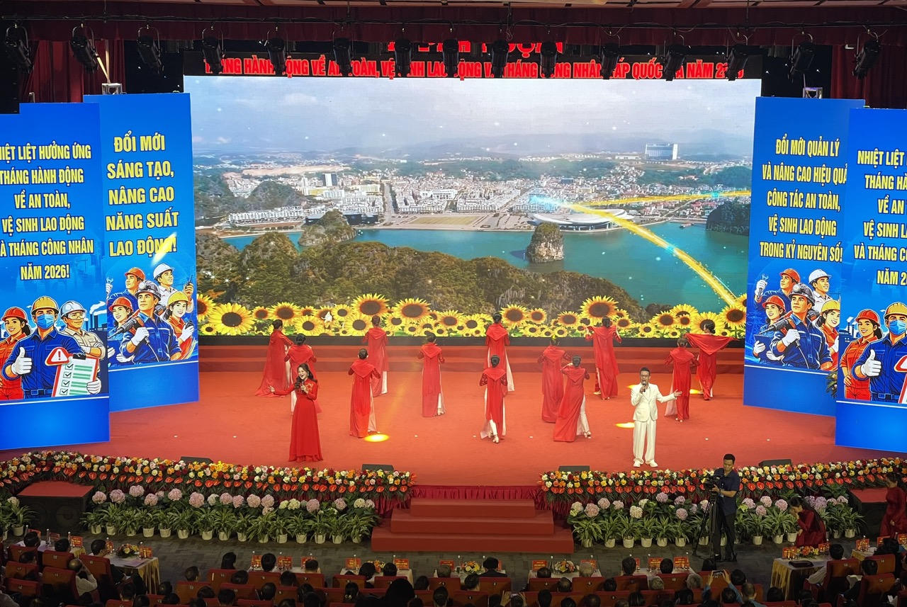 Lần đầu tiên tổ chức Lễ phát động Tháng công nhân cấp quốc gia tại Quảng Ninh