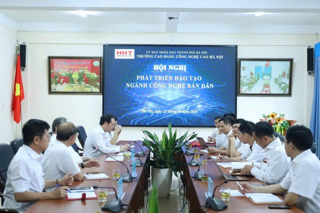 "Chiêu hiền đãi sĩ", đón sóng công nghệ: Nước cờ chiến lược của Trường Cao đẳng Công nghệ cao Hà Nội