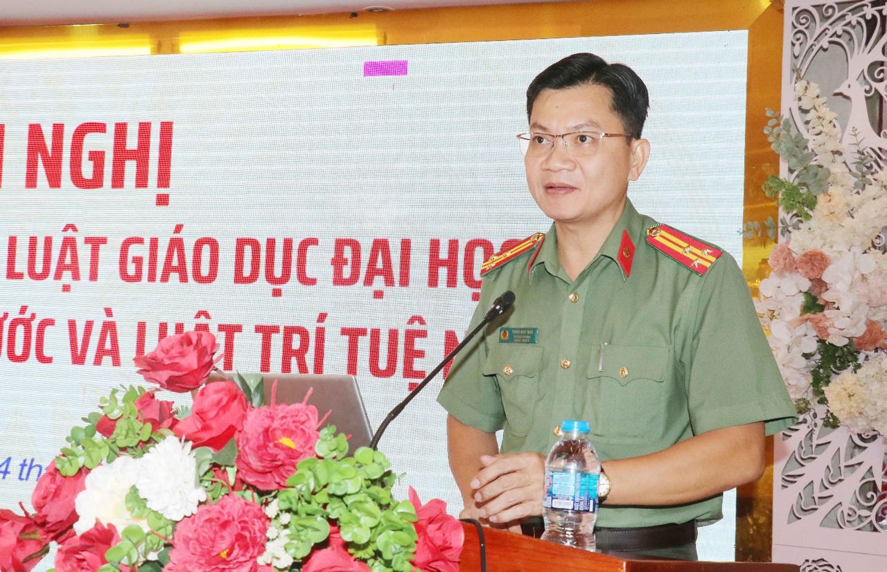 Thượng tá Trịnh Đức Nhỏ - Trưởng Phòng An ninh chính trị nội bộ (Công an thành phố Cần Thơ) triển khai Luật Bảo vệ bí mật nhà nước năm 2025