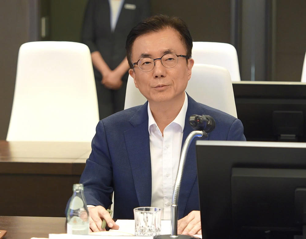 &nbsp;Ông Park Soon Cheol, Phó Chủ tịch Tập đoàn, Tổng Giám đốc Tài chính Samsung Electronics phát biểu tại buổi làm việc.