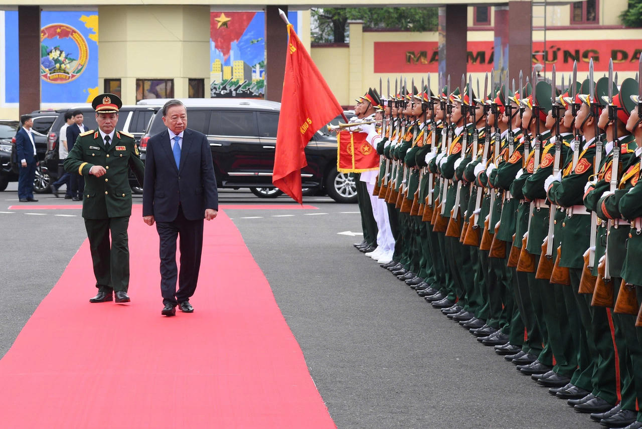 Tổng Bí thư, Chủ tịch nước Tô Lâm thăm và làm việc tại Quân khu 5