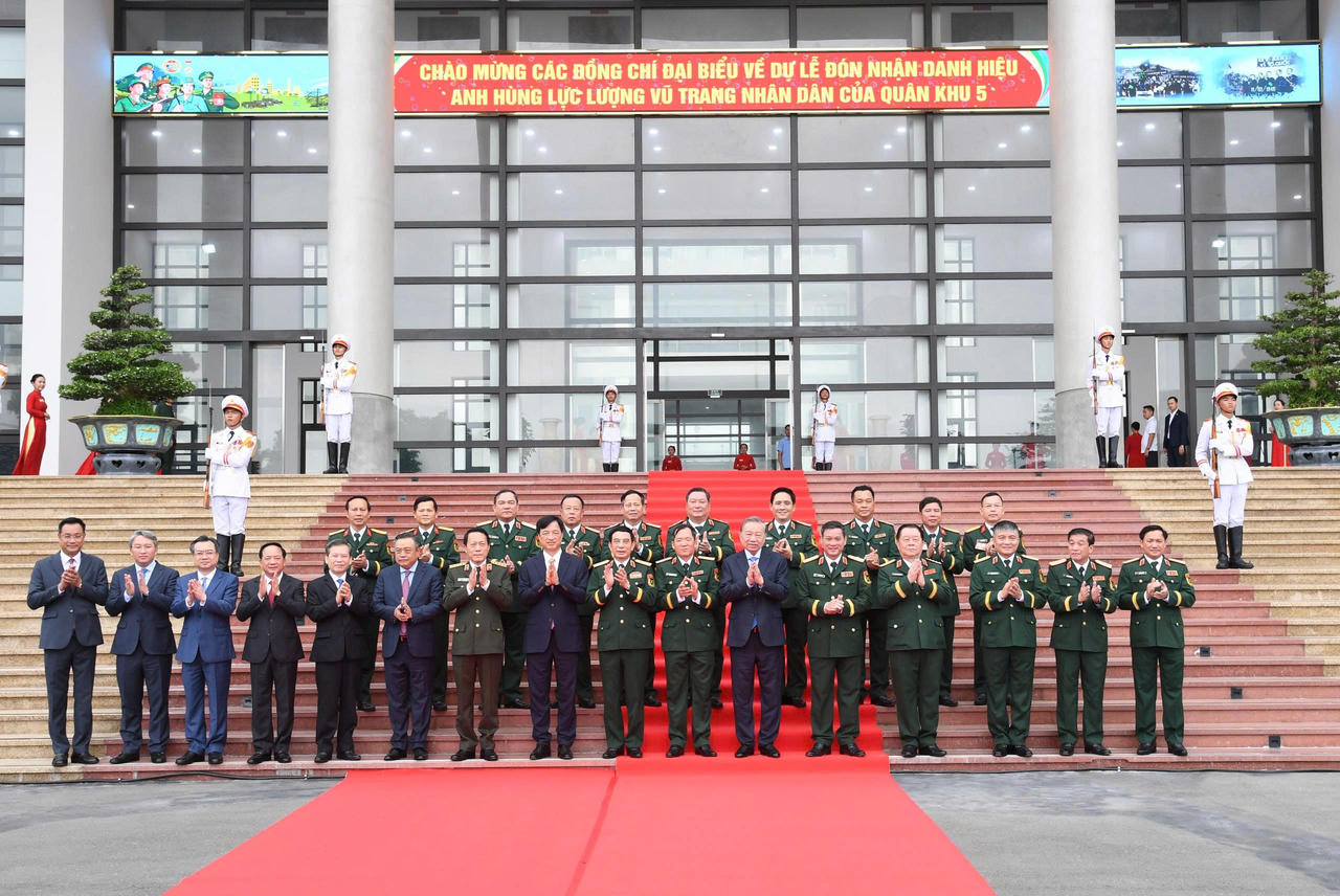 Tổng Bí thư, Chủ tịch nước Tô Lâm thăm và làm việc tại Quân khu 5