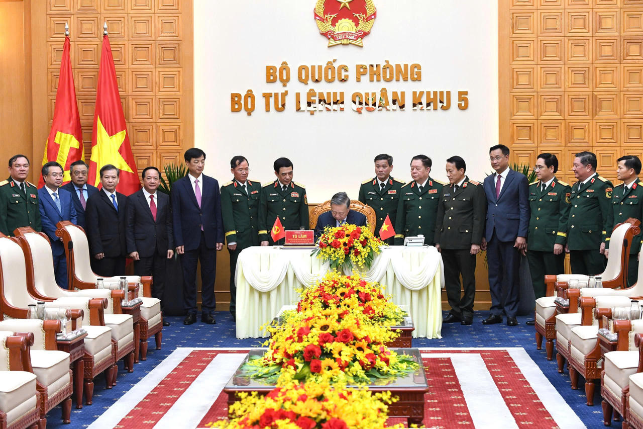 Tổng Bí thư, Chủ tịch nước Tô Lâm thăm và làm việc tại Quân khu 5