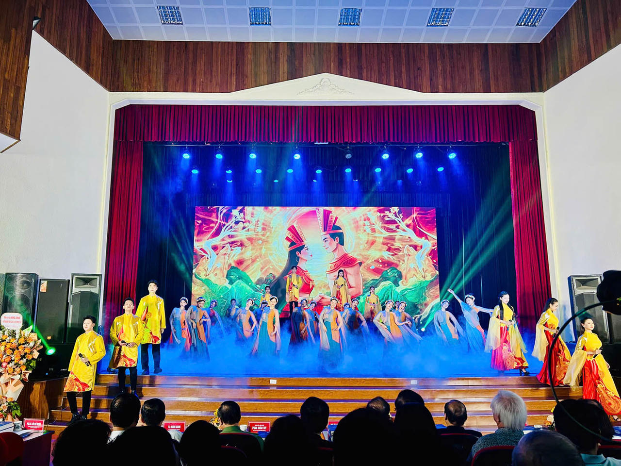 Tháo 'điểm nghẽn' thể chế, khơi thông nguồn lực để văn hóa phát triển bền vững