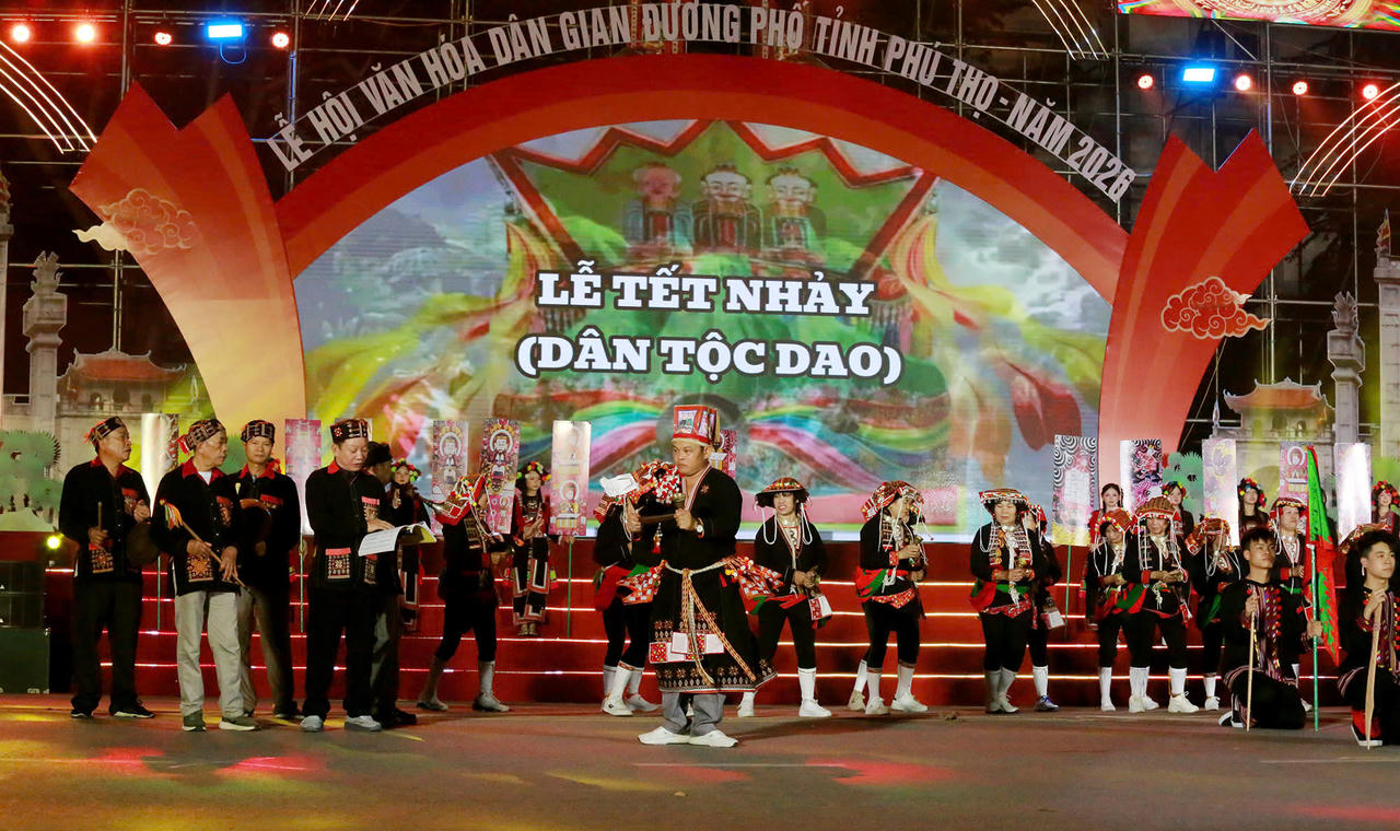 Những giá trị đặc sắc của vùng đất cội nguồn được tôn vinh. Ảnh: Ngọc Phúc