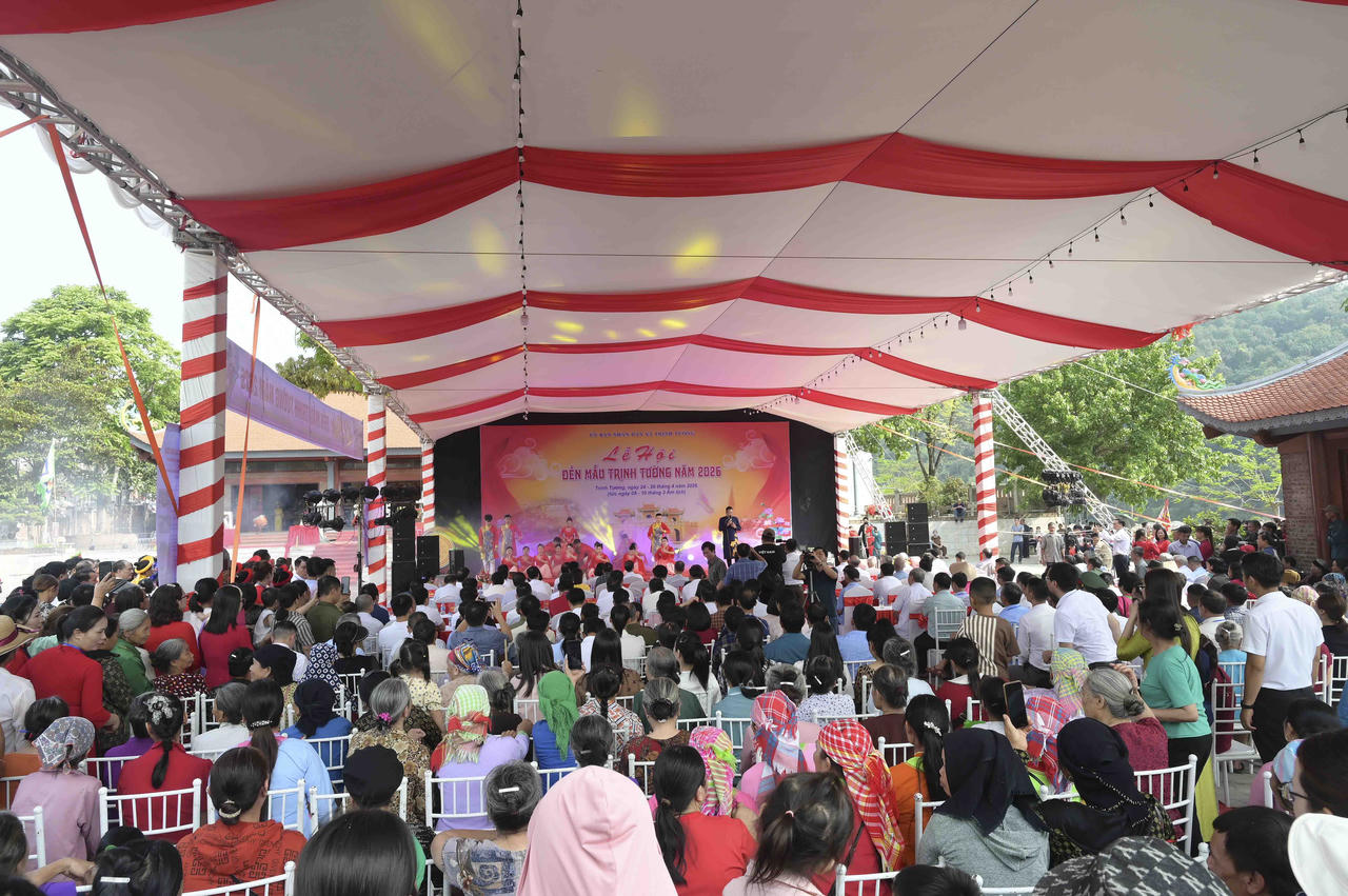 Quang cảnh buổi lễ.